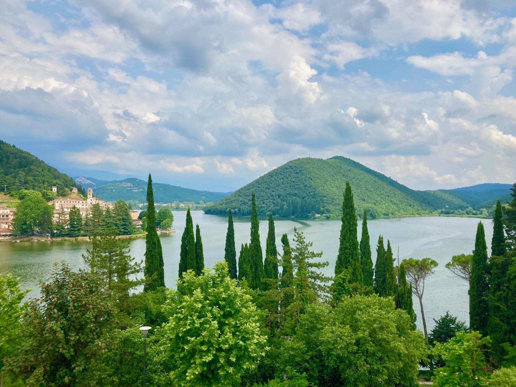 Grove Cottage: Immersed In Nature & Close To Town Citta della Pieve Exterior photo